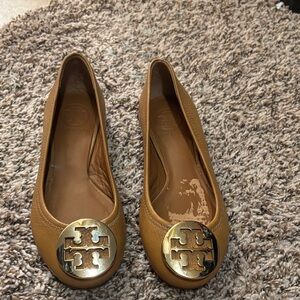 Tory Burch Tan Leather Ballet Flats with Gold Logo Medallion